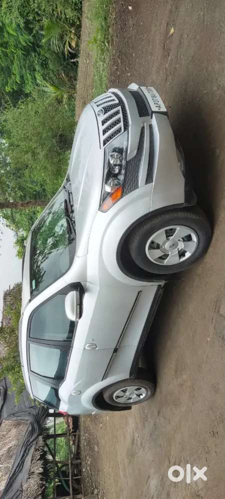 Mahindra Xuv500 2014 Diesel 120000 Km Driven