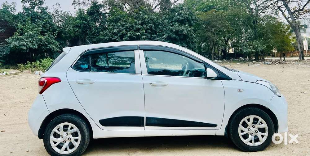 Hyundai Grand I10 Sportz 1.2 Kappa Vtvt, 2017, Petrol