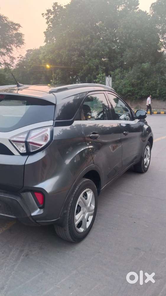 Tata Nexon 1.5 Revotorq Xm (s), 2021, Diesel