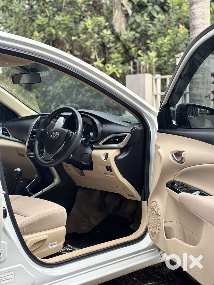 Toyota Yaris V, 2018, Petrol
