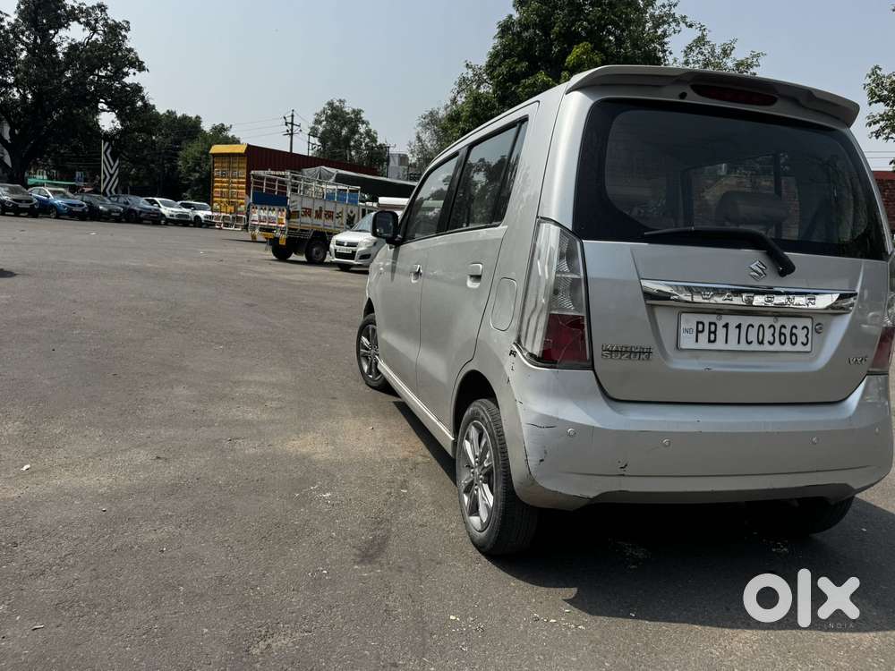 Maruti Suzuki Wagon R Vxi Plus Mt, 2018, Petrol