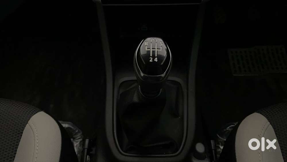 Renault Triber Rxt, 2023, Petrol