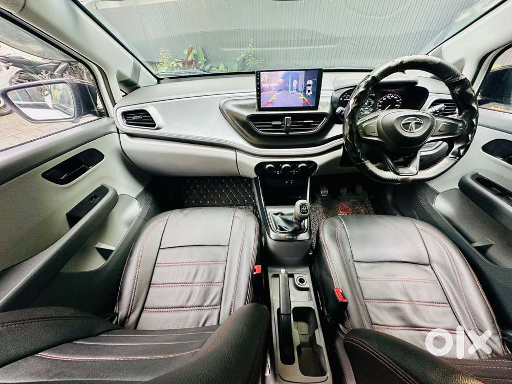 Tata Altroz 1.2 Xe, 2021, Petrol