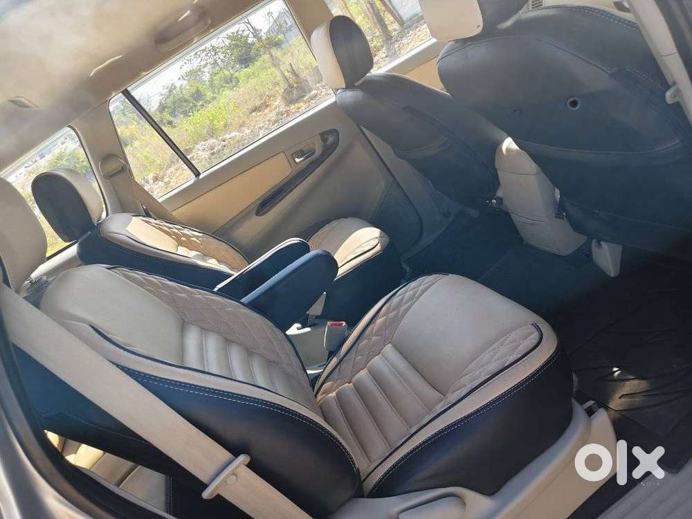 Toyota Innova 2012-2013 2.5 E Diesel Ms 8-seater, 2013, Diesel