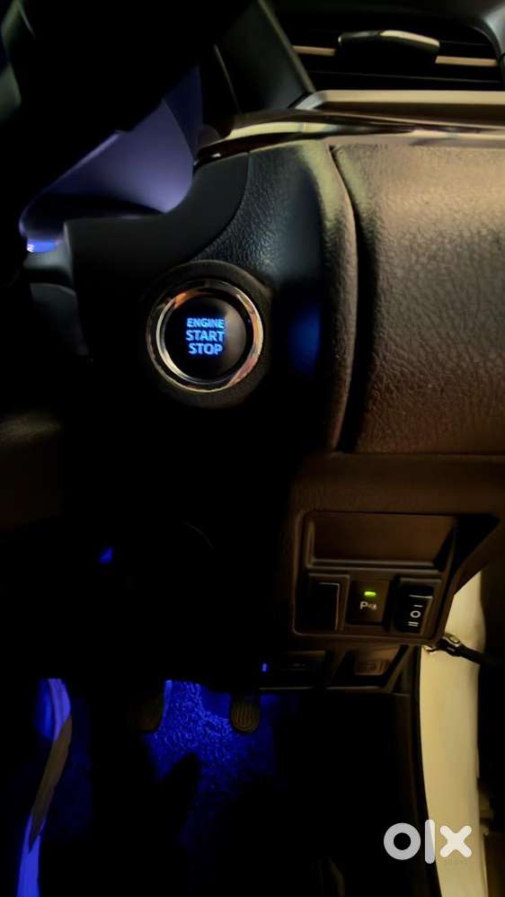 Toyota Innova Crysta 2016 Diesel Well Maintained