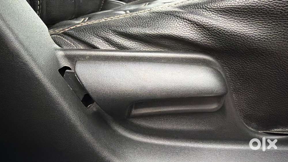 Maruti Suzuki Swift 1.2 Lxi (o), 2017, Petrol