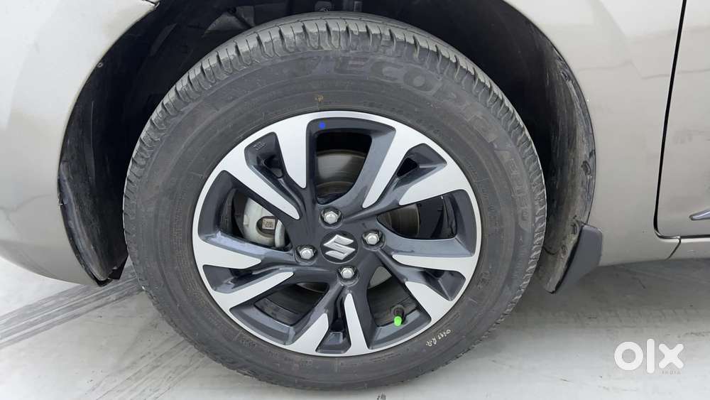 Maruti Suzuki Swift Amt Zxi, 2025, Petrol