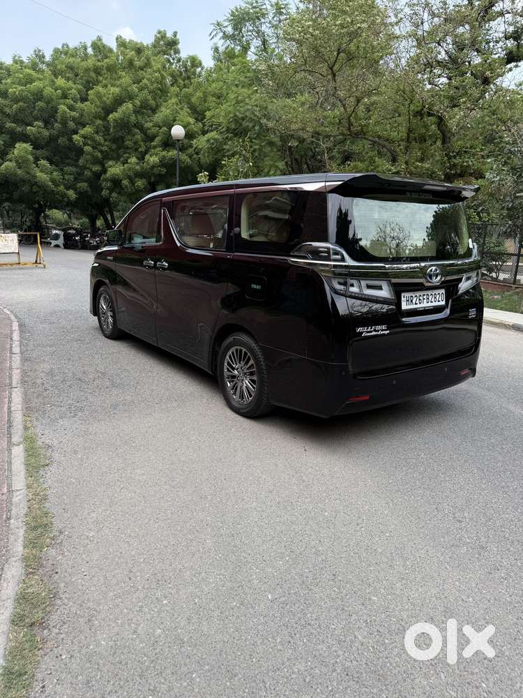 Toyota Vellfire Vip &ndash; Executive Lounge, 2023, Cng & Hybrids