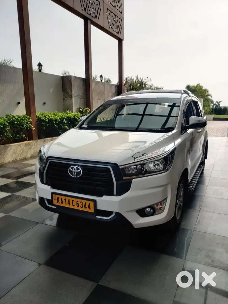 Toyota Innova Crysta 2.4 2023