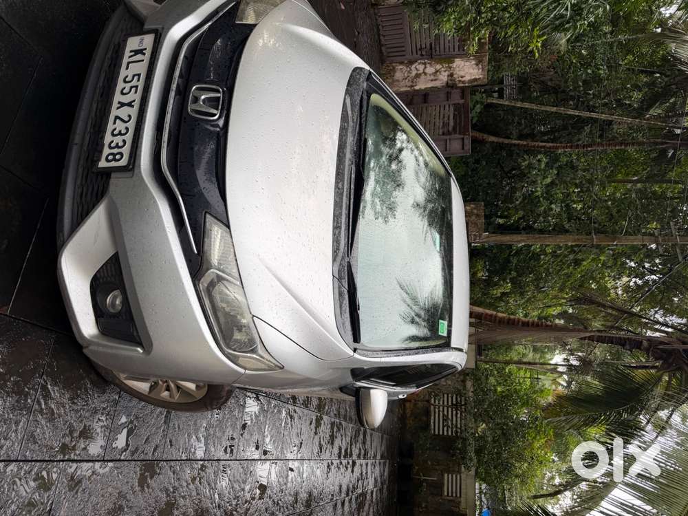 Single Owner Used Honda Jazz