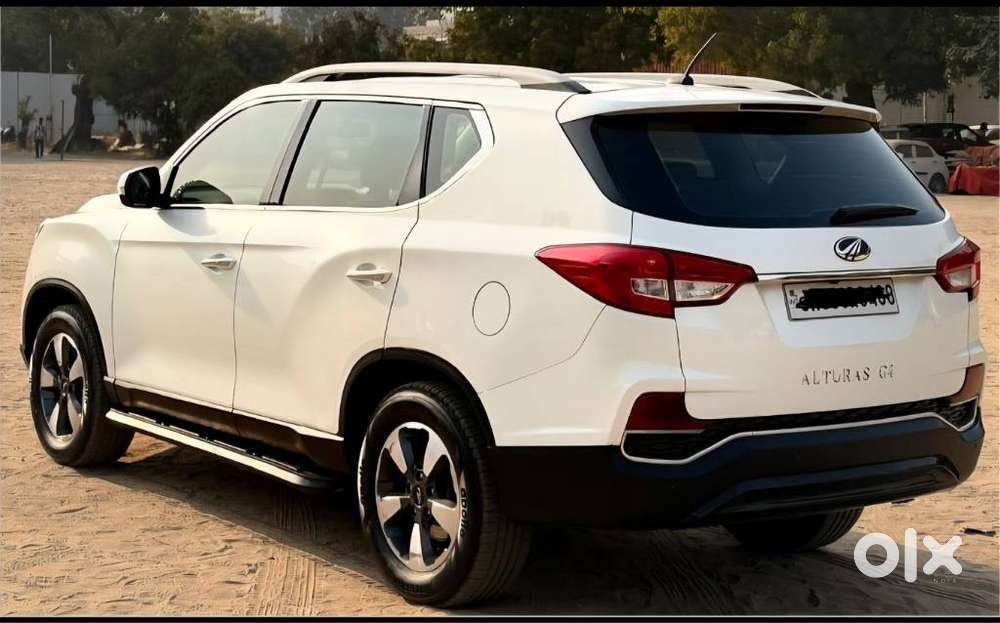 Mahindra Alturas G4 4x2 At, 2020, Diesel