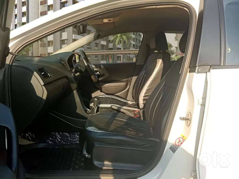 Volkswagen Polo Petrol Comfortline 1.2l, 2015, Petrol