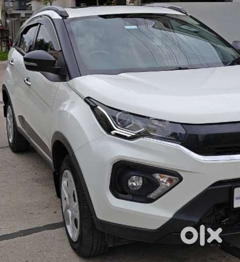 Tata Nexon 1.5 Revotorq Xma Amt (s), 2022, Petrol