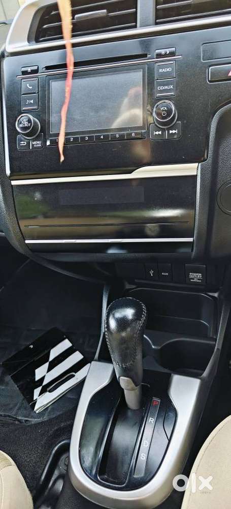 Honda Jazz V Automatic, 2017, Petrol