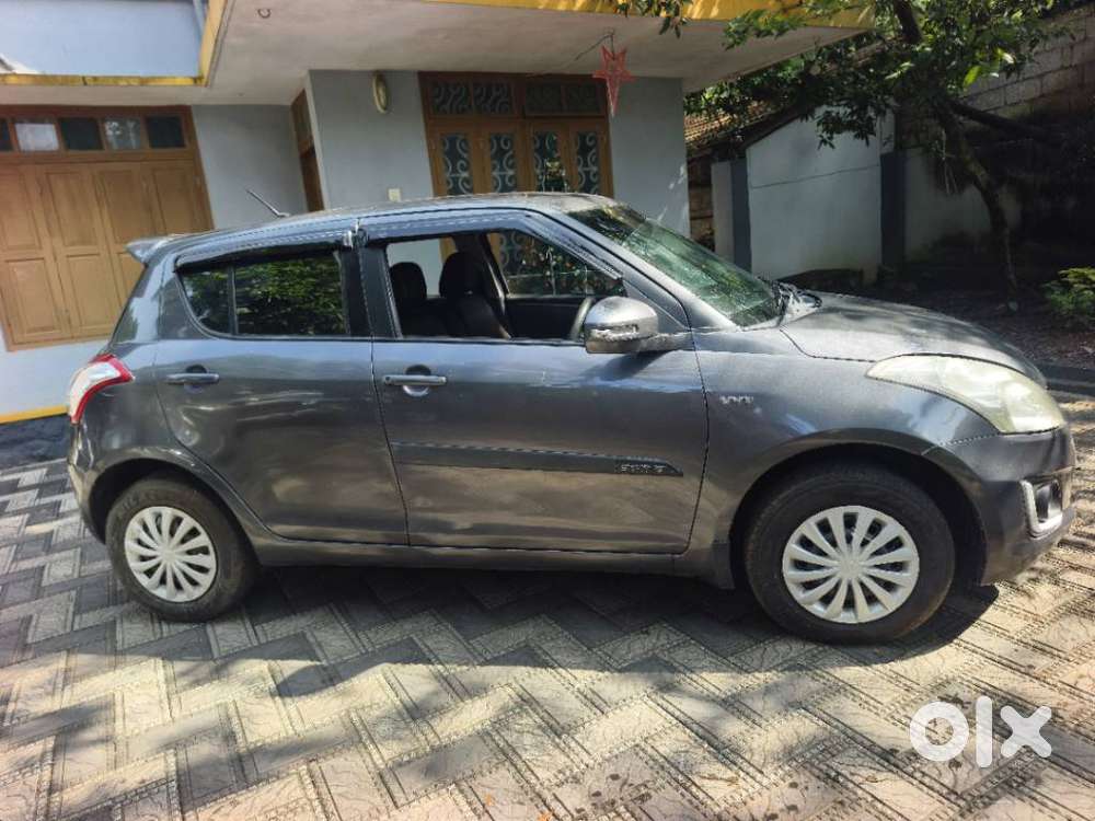 Maruti Suzuki Swift Vxi + Manual, 2016, Petrol