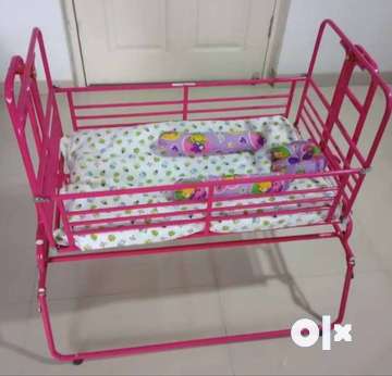 Cradle for hotsell baby olx