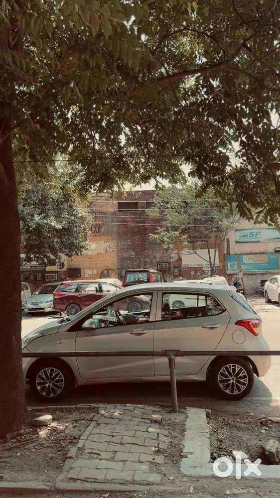Hyundai Grand I10 2018 Petrol Well Maintained