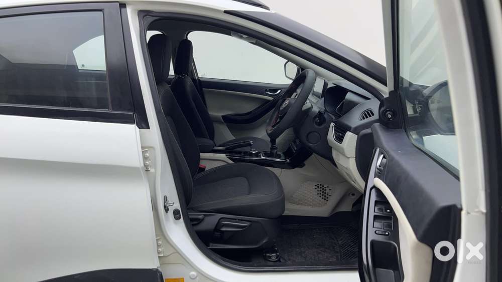 Tata Nexon 1.2 Revotron Xz Plus, 2022, Petrol