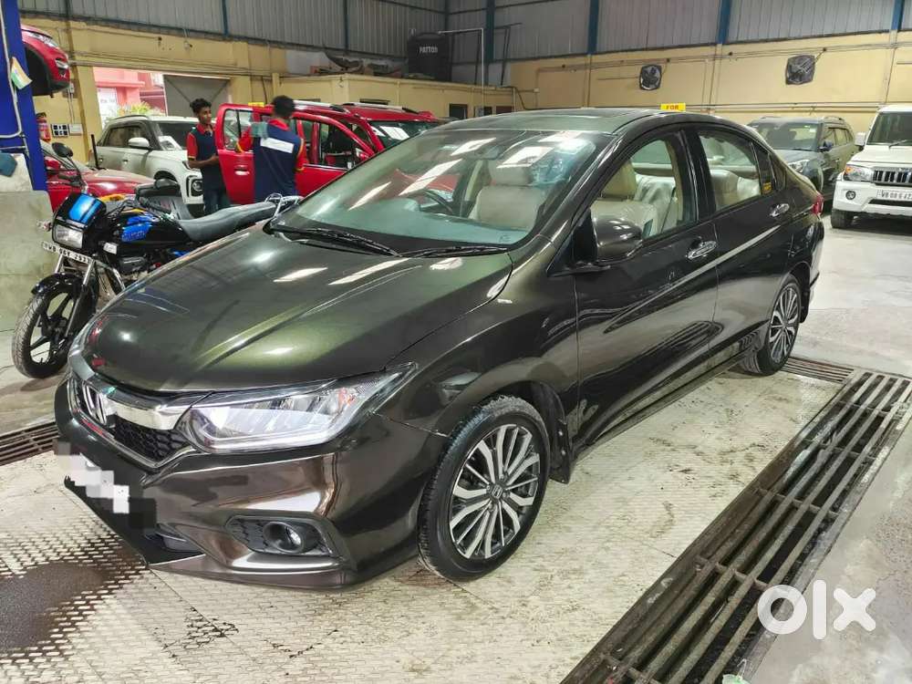 Honda City 2017 Model Vx Mt Sunroof Push Button Start Alloy Wheels