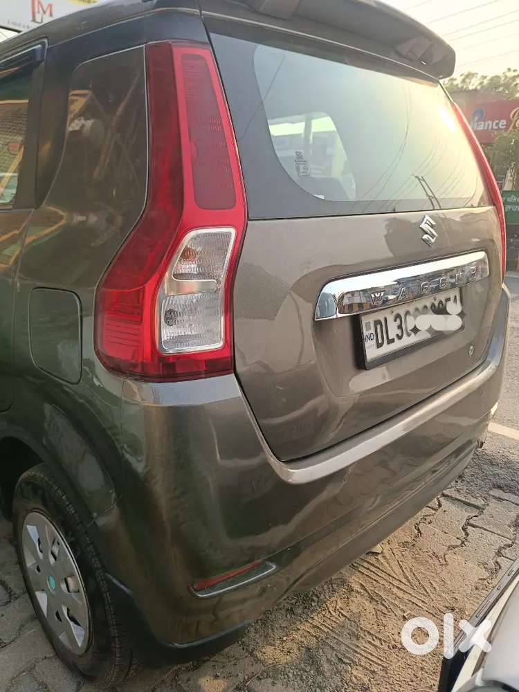 A Well Maintained Car With 2 Keys And Comfortable To Drive