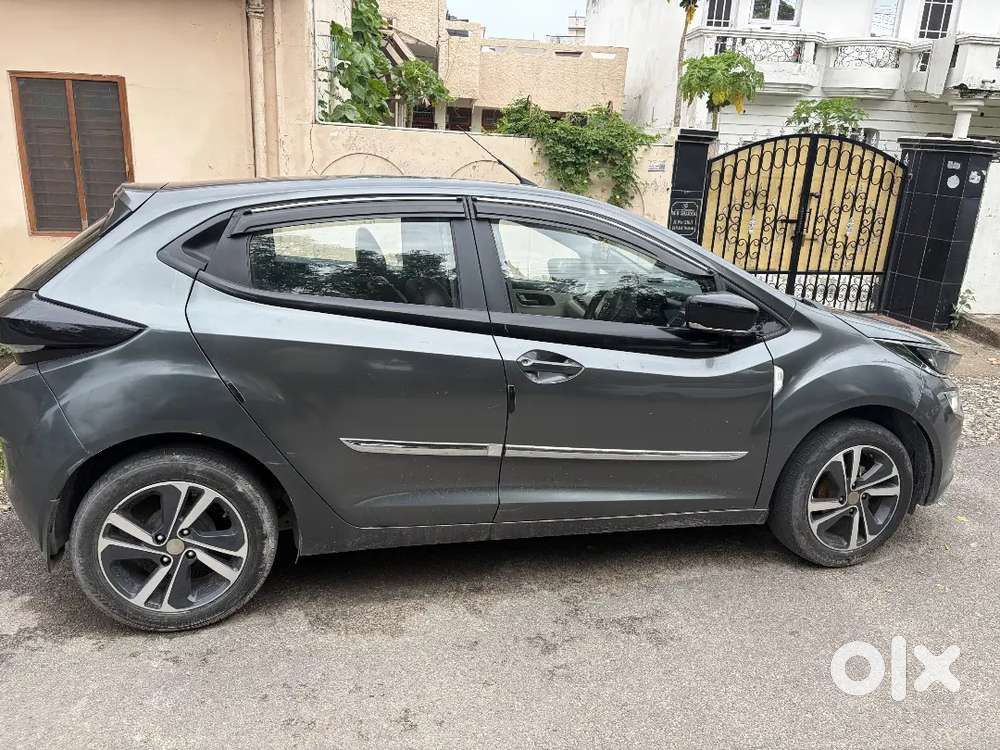 Tata Altroz Petrol Manual 2023 Variant