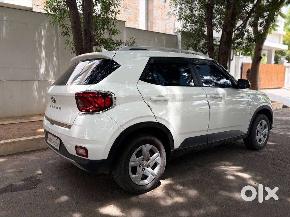 Hyundai Venue S, 2019, Petrol