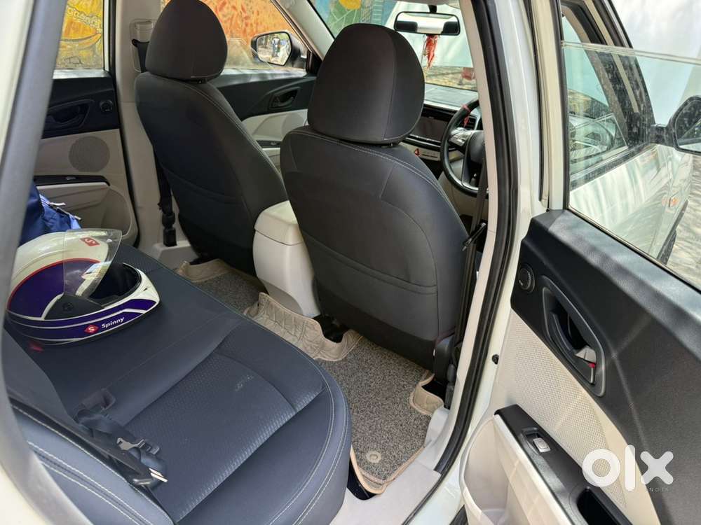 Mahindra Xuv 300 W6