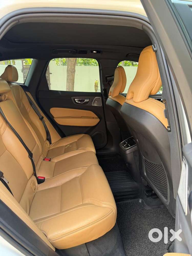 Volvo Xc60 D5 Petrol 2022