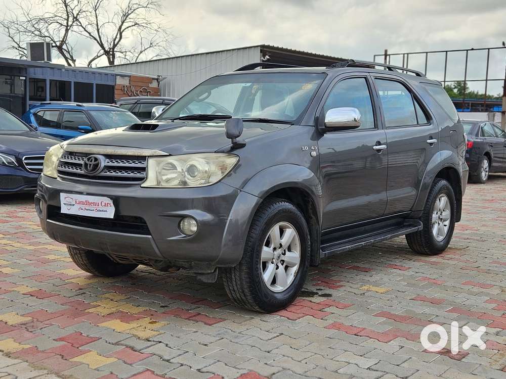 Toyota Fortuner 3.0 4x4 Manual, 2011, Diesel