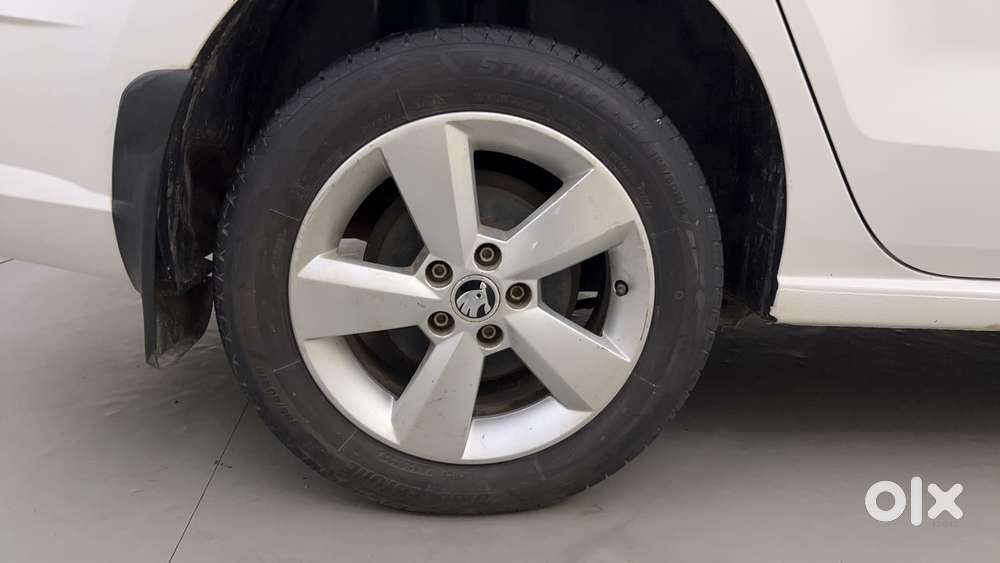 Skoda Rapid 2011-2013 1.6 Mpi Ambition, 2016, Petrol