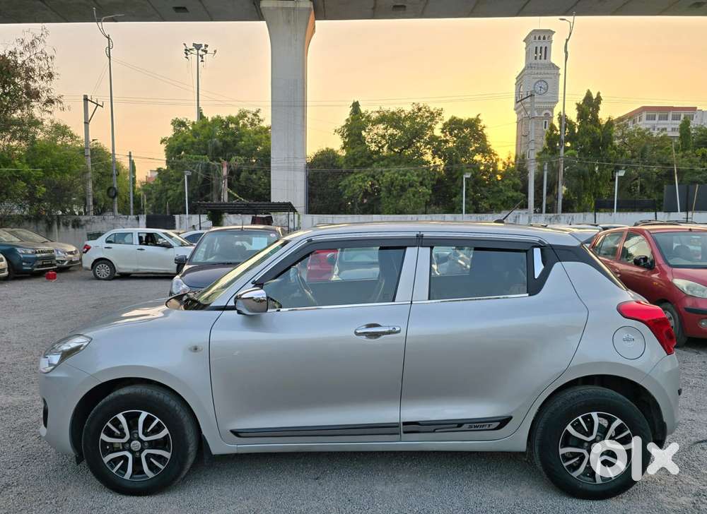 Maruti Suzuki Swift Lxi Optional-o, 2022, Petrol