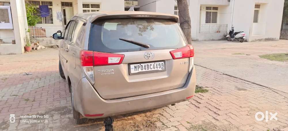 Toyota Innova Crysta 2017
