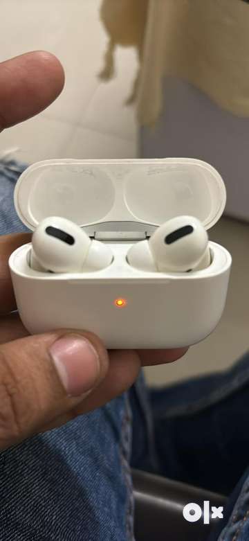 Generation one online airpods