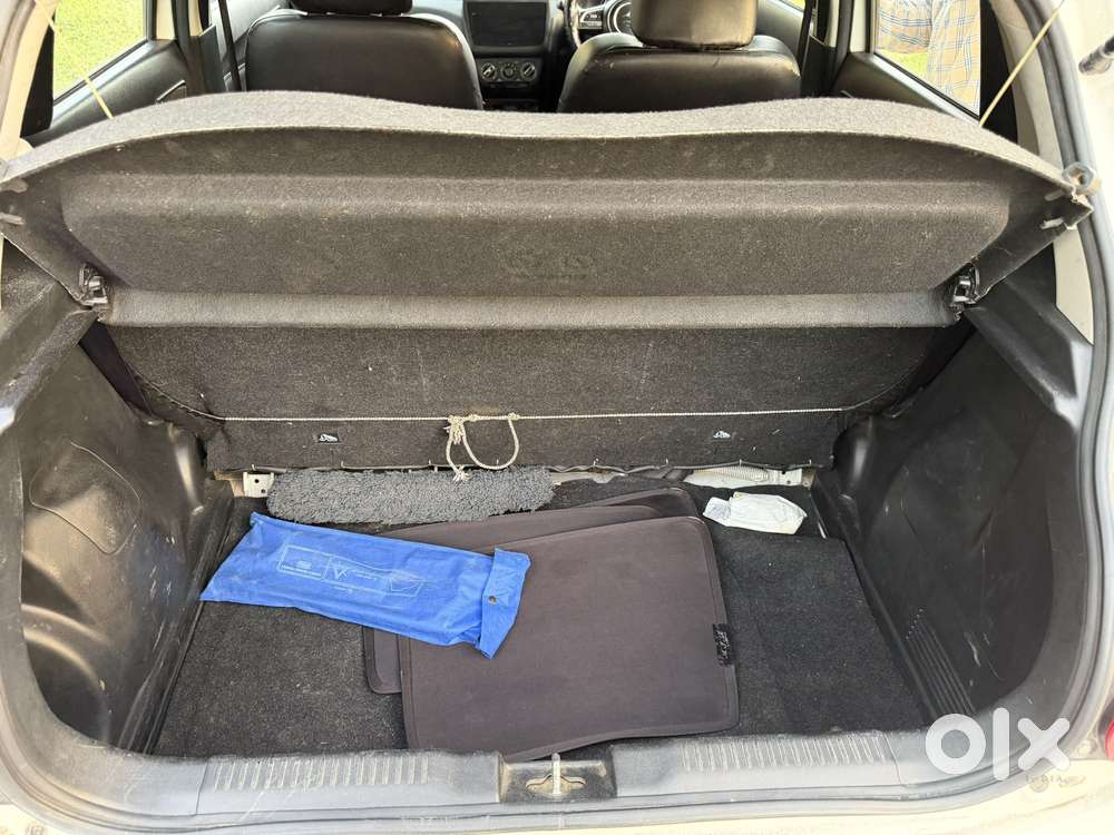 Maruti Suzuki Swift Vxi, 2021, Petrol