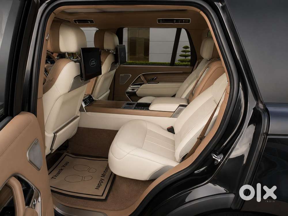 Land Rover Range Sv 4.4 Petrol, 2023, Petrol