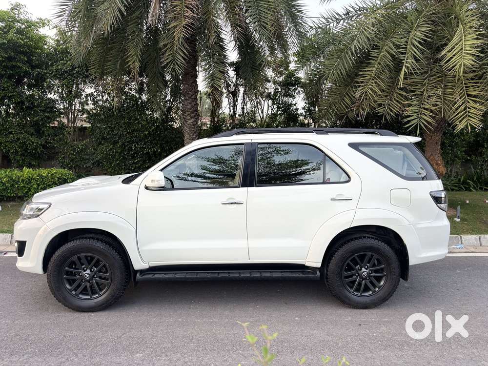 Toyota Fortuner 4x2 4 Speed At, 2015, Diesel