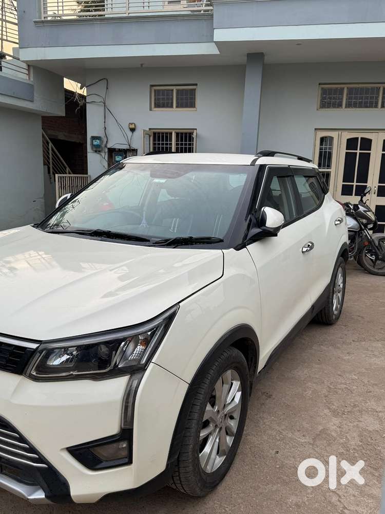 Mahindra Xuv300 Top End Variant W8 Diesel 2019 All Tyre New Push Start