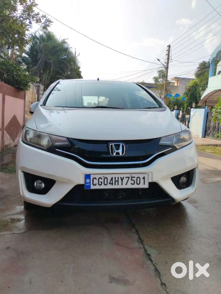 Honda Jazz 1.5 S 2015 28 Kmpl Mileage