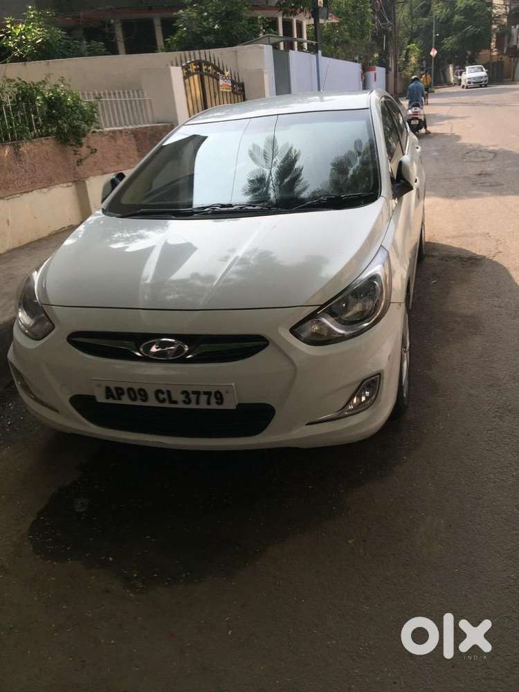 Hyundai Fluidic Verna 2011 Diesel 68000 Km Driven