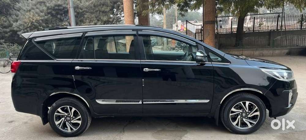 Toyota Innova Crysta [2020-ongoing] 2.4 Gx At 8 Str, 2022, Diesel