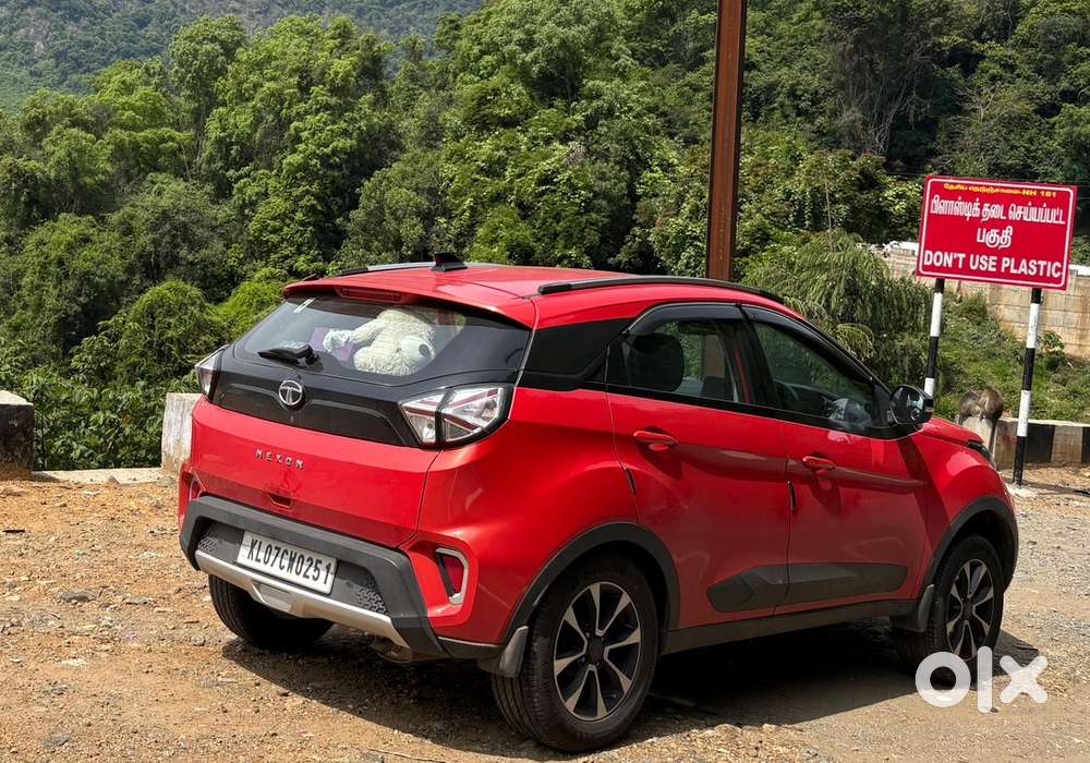 Tata Nexon Petrol Well Maintained