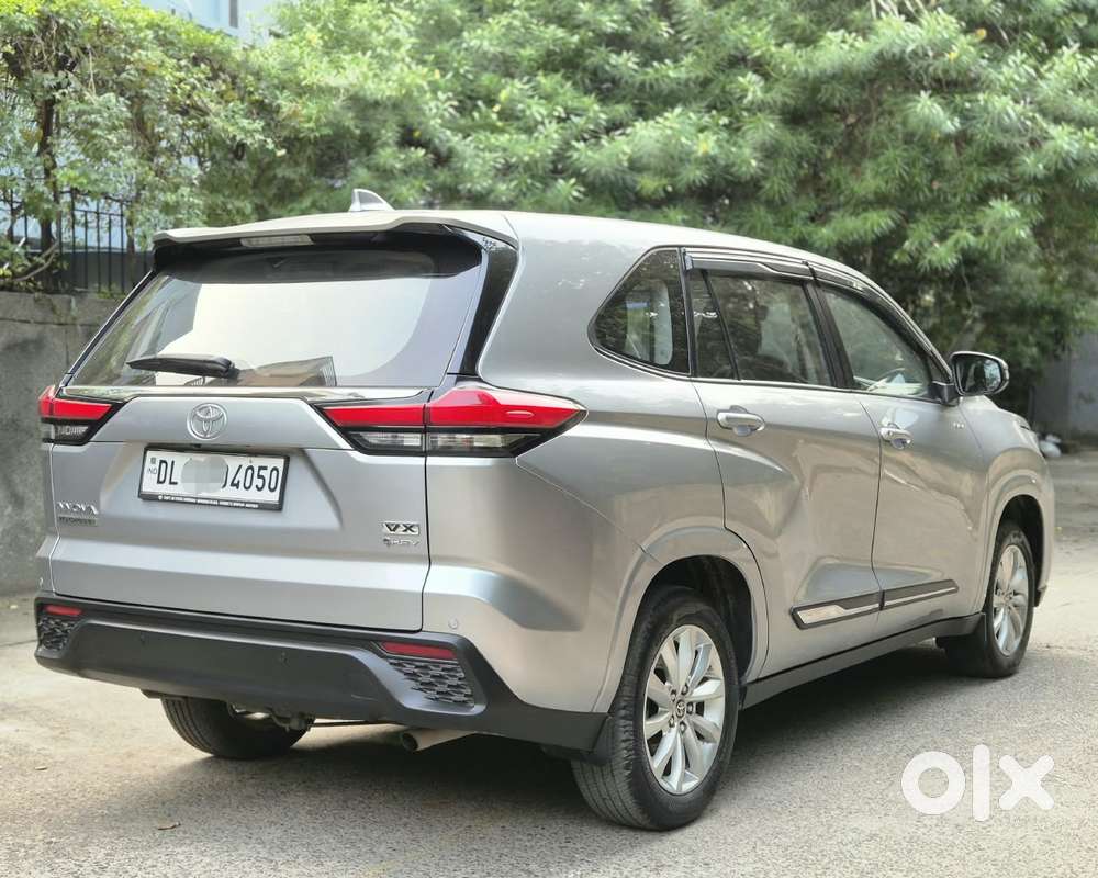 Toyota Innova Hycross 2.0 Vx (o) Hybrid 7 Str, 2026, Petrol