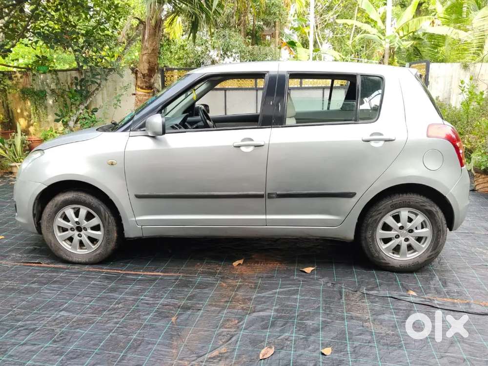 Maruti Suzuki Swift 2011 Petrol Manual