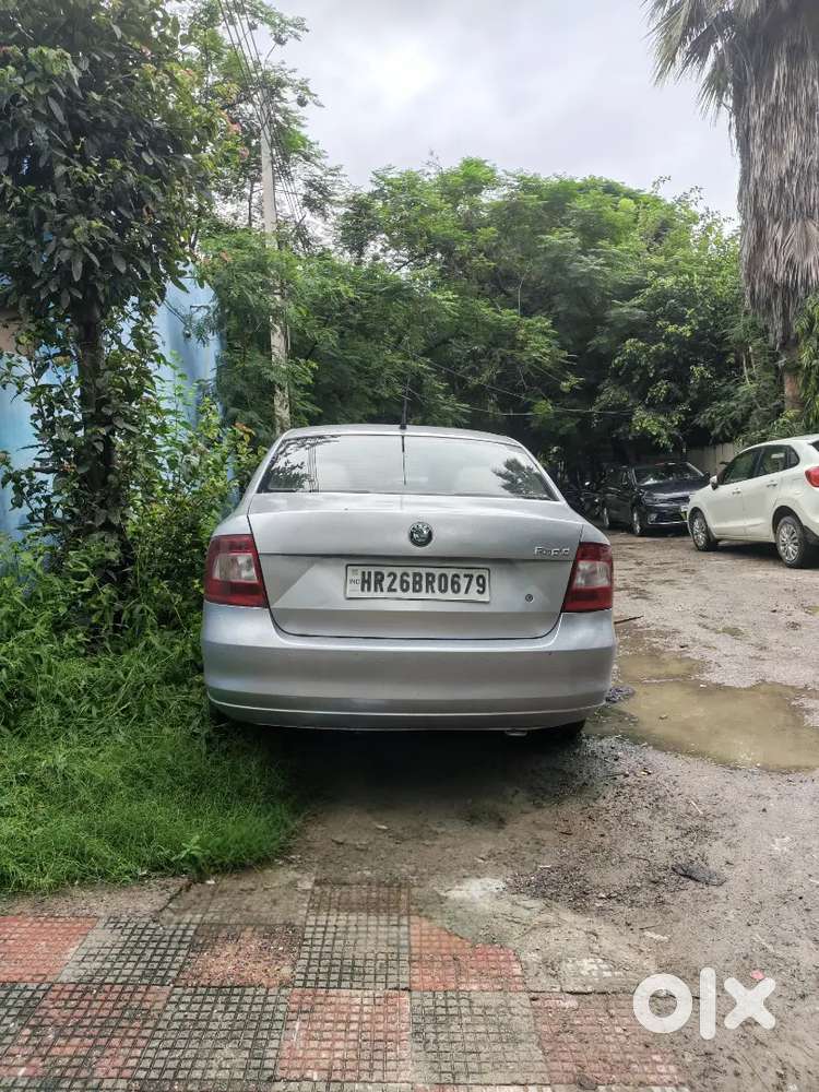 Skoda Rapid Elegance Plus 2012 Car