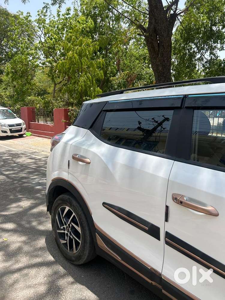 Mahindra Electric Car 2024