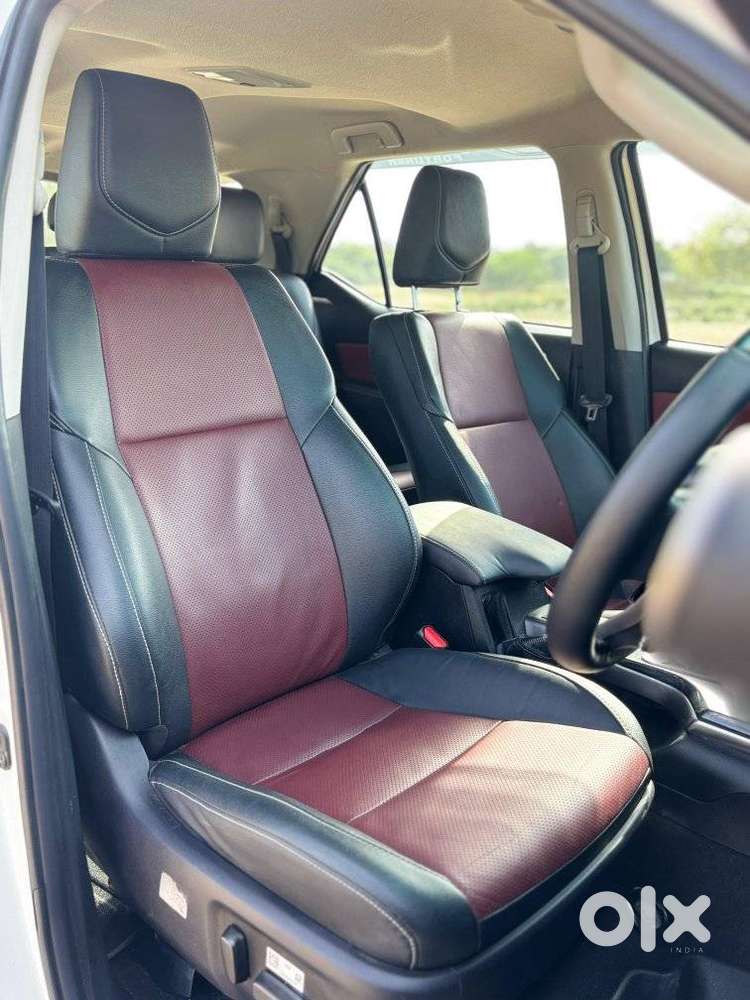 Toyota Fortuner Leader Edition (at), 2024, Diesel