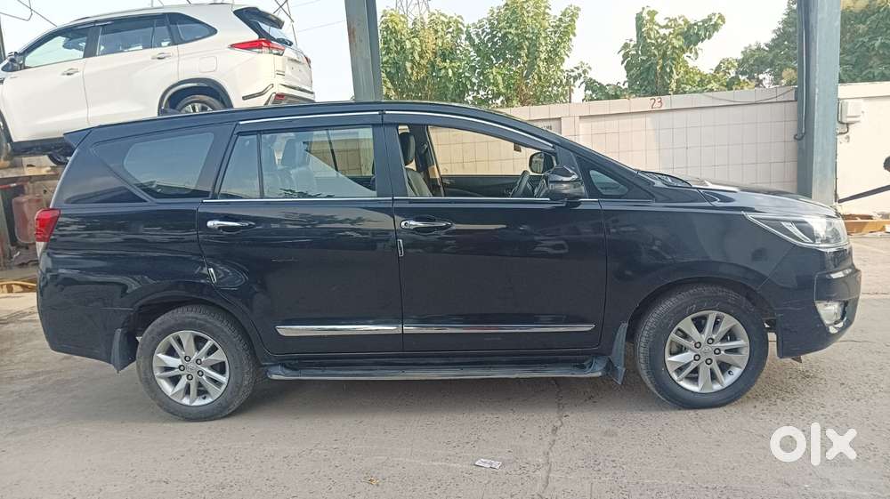 Toyota Innova Crysta