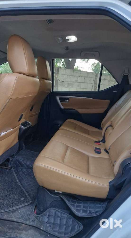 Toyota Fortuner 4x2 At 2.8 Diesel, 2022, Diesel