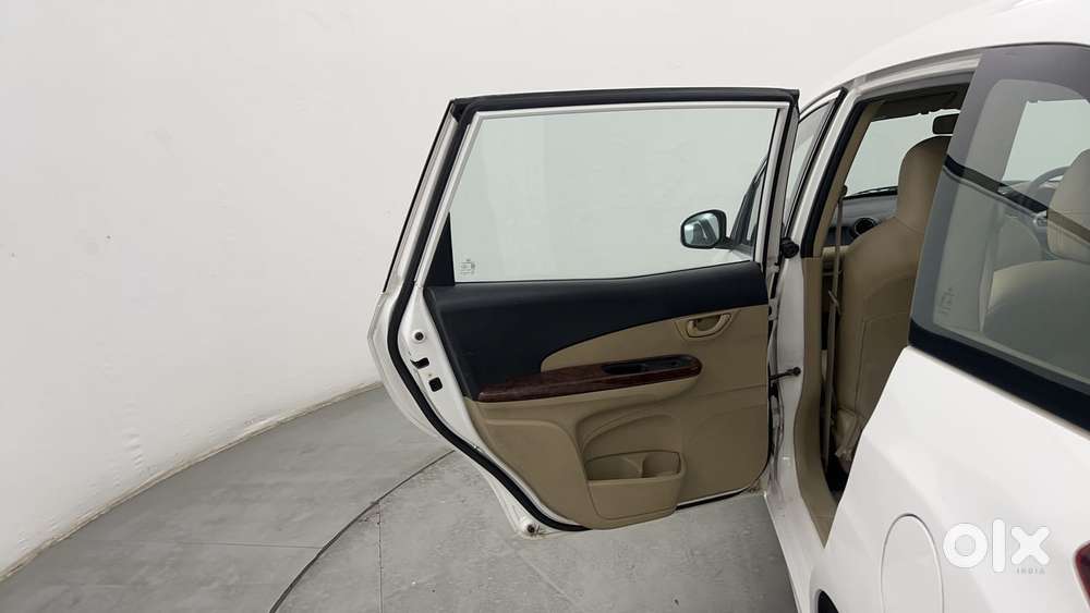 Honda Mobilio V I-vtec, 2015, Petrol