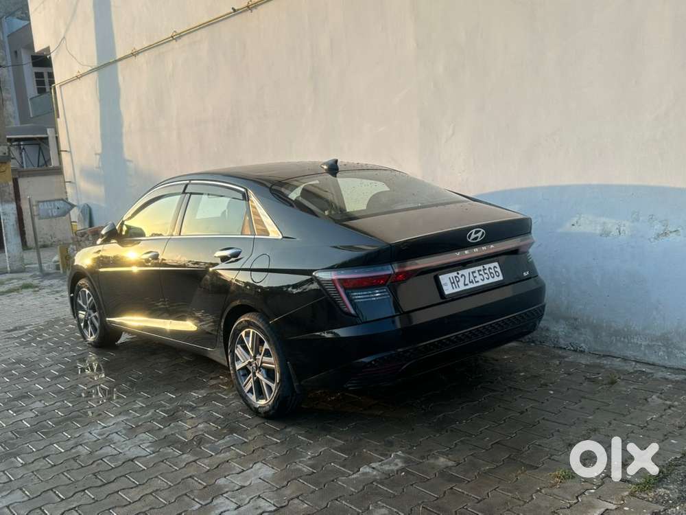 Hyundai Verna Petrol 2023